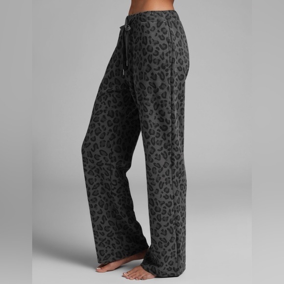 Comfrt Pants - NEW Comfrt Waffle Lounge Pant in Panther Size Medium